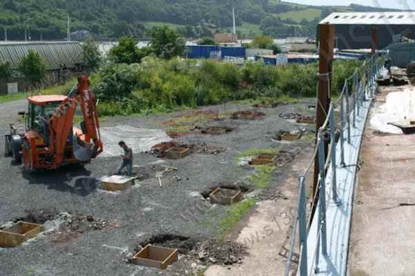 S130 Shed - Digging in the padstones