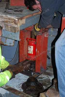 S130 - Setting up a jack over the starboard trim rudder