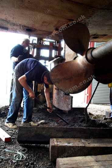 S130 - Making room to lower the main rudder