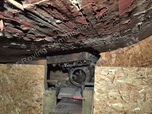 S130 - Extracting the starboard shaft log on a skateboard