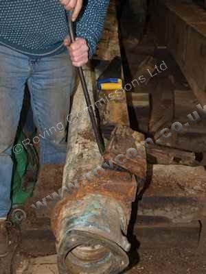 S130 - Breaking out the stern tubes